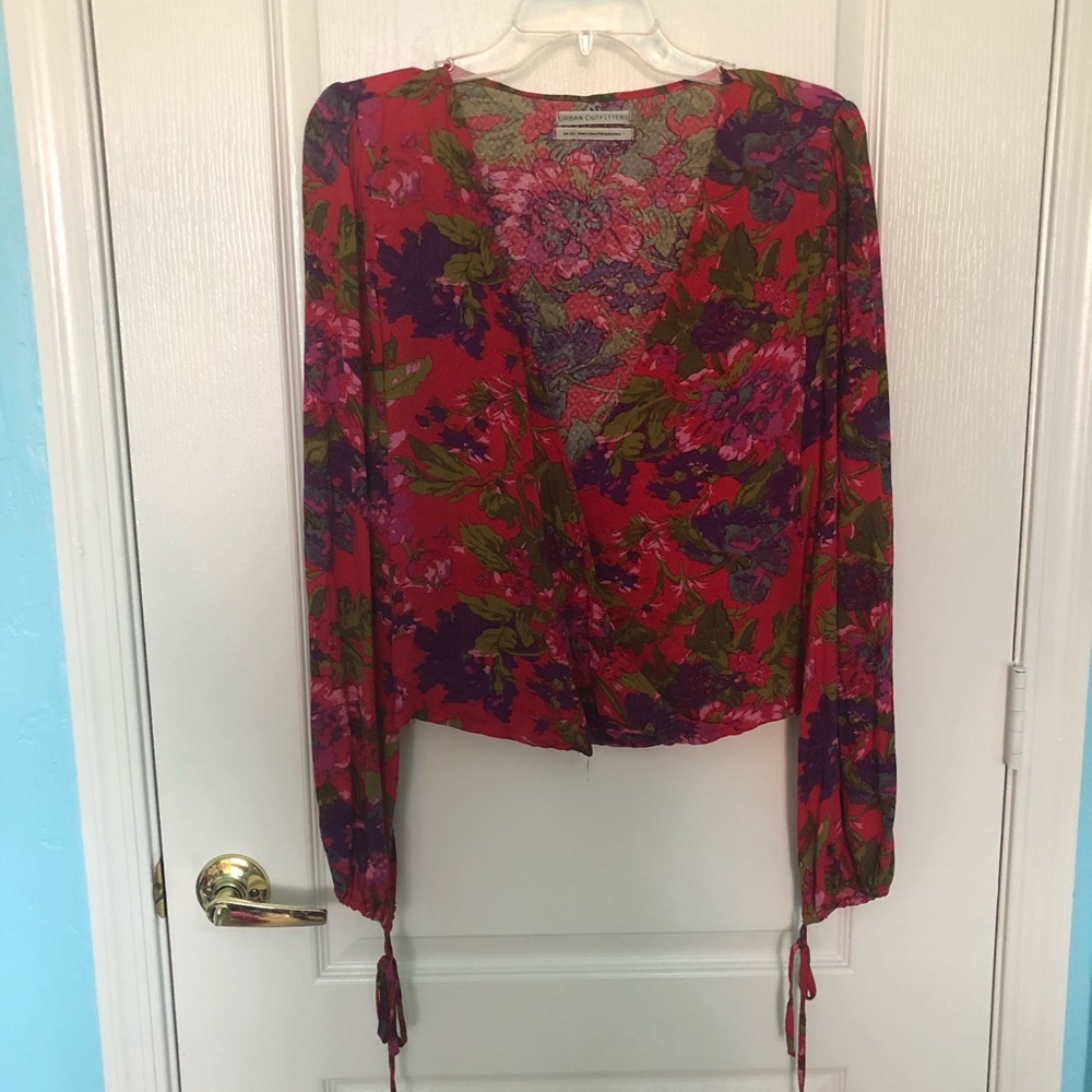 Urban Outfitters Pink Floral 70’s Top Bell Sleeves